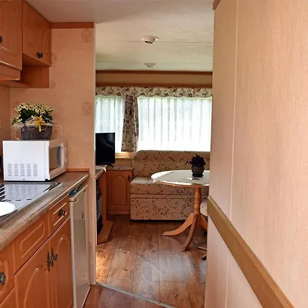 山林小屋 Letniskowe - Ivonsan *